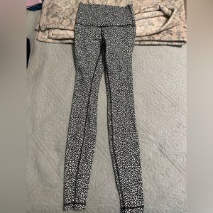 Lululemon leggings size 4